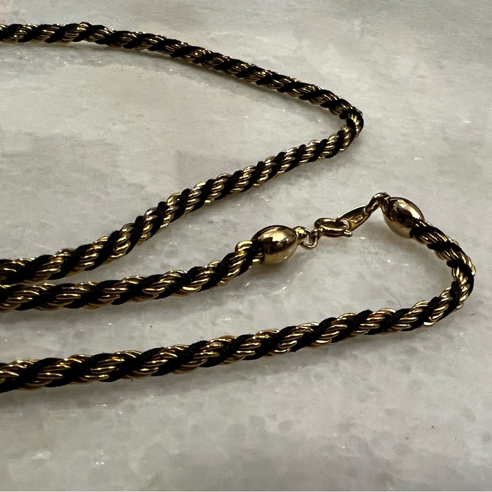Trifari Gold & Black Twisted Thin Rope Chain Necklace - Picture 5 of 9